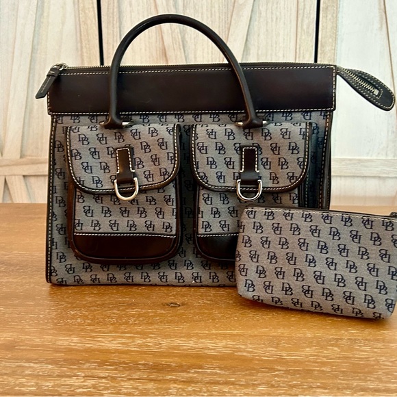 Authentic Dooney & Bourke Double Pocket Tote - Picture 3 of 12